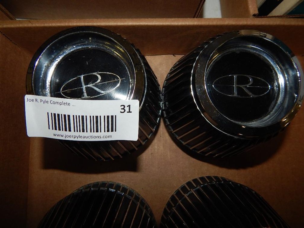 Buick Riviera center caps (4 of them)