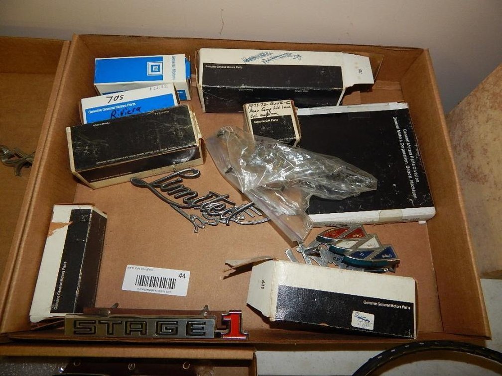 Flat of Buick fender emblems