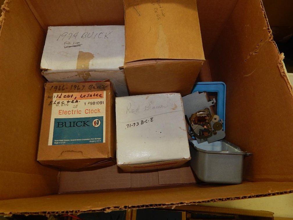 Lot of  Buick clocks