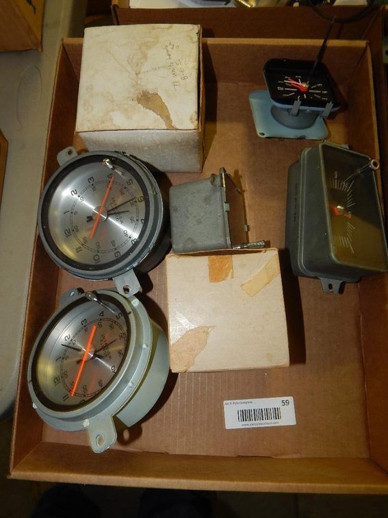 Lot of  Buick clocks