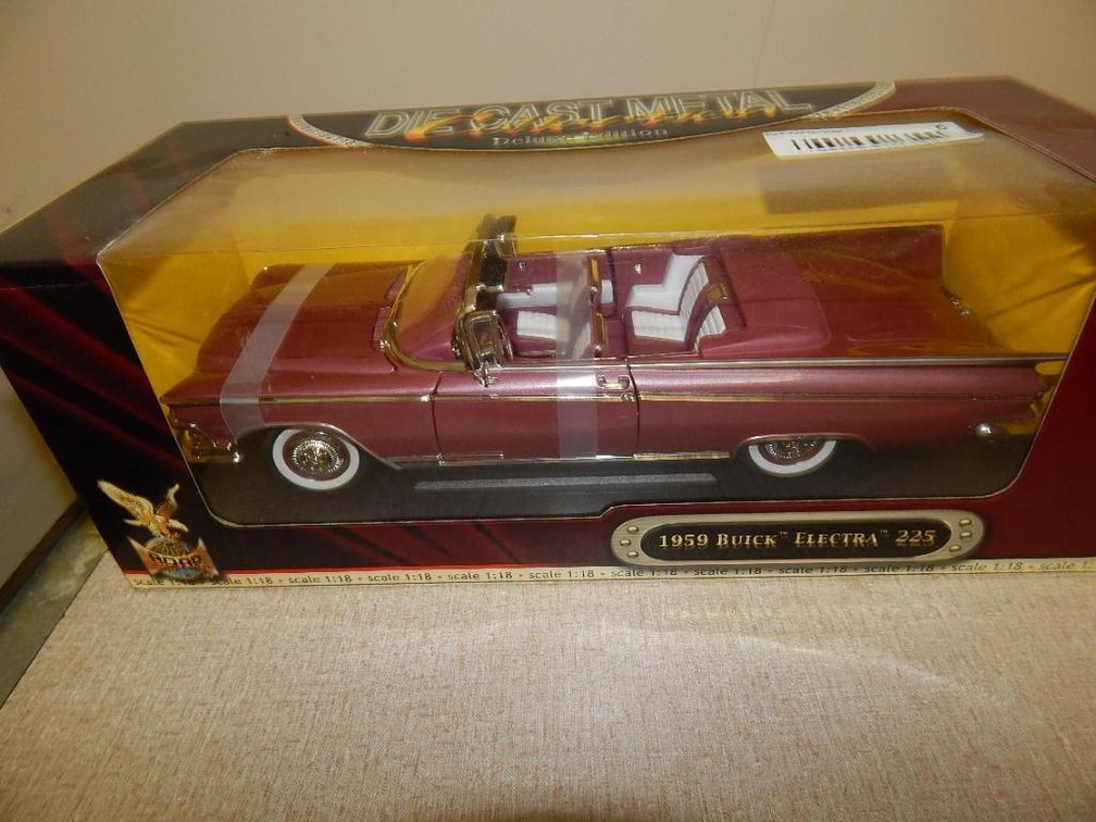 Die cast metal model car 1959 Buick Electra 225