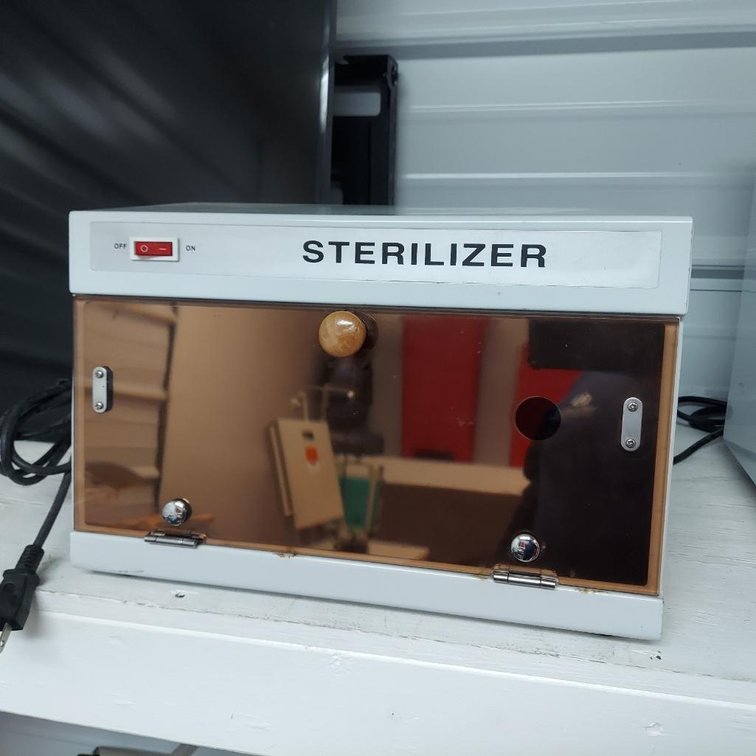 Sterilizer cabinet