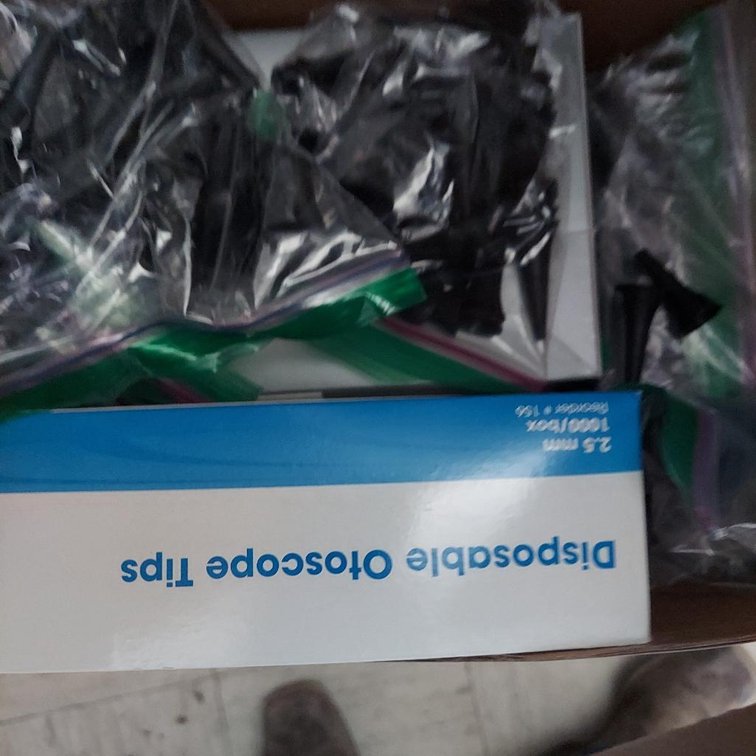 Lot of disposable otoscope tips