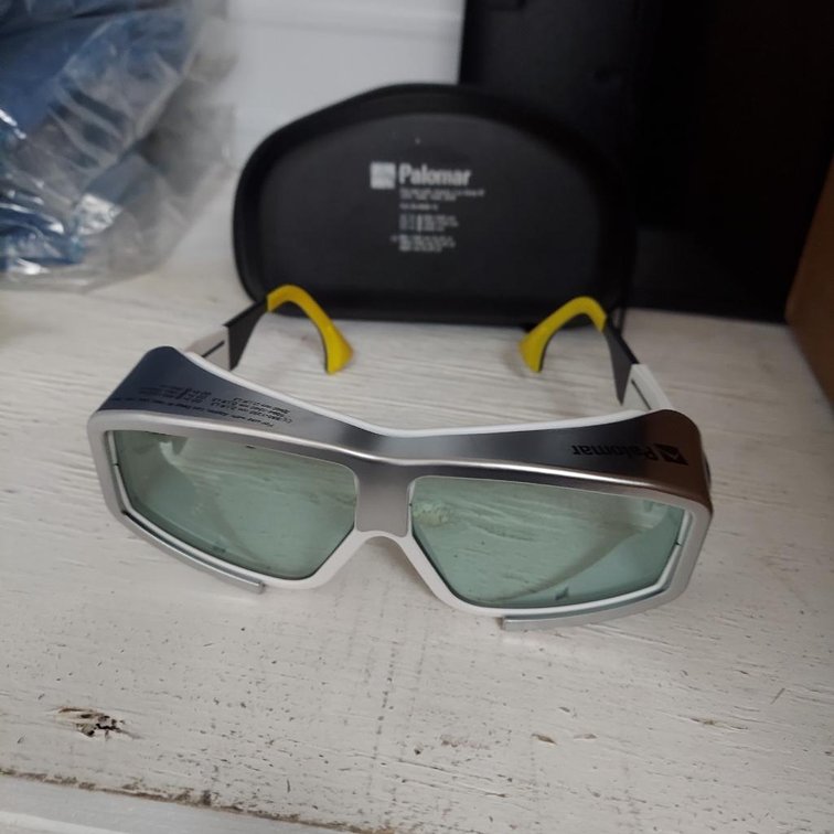 Palomar glasses