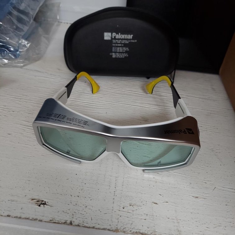 Palomar glasses