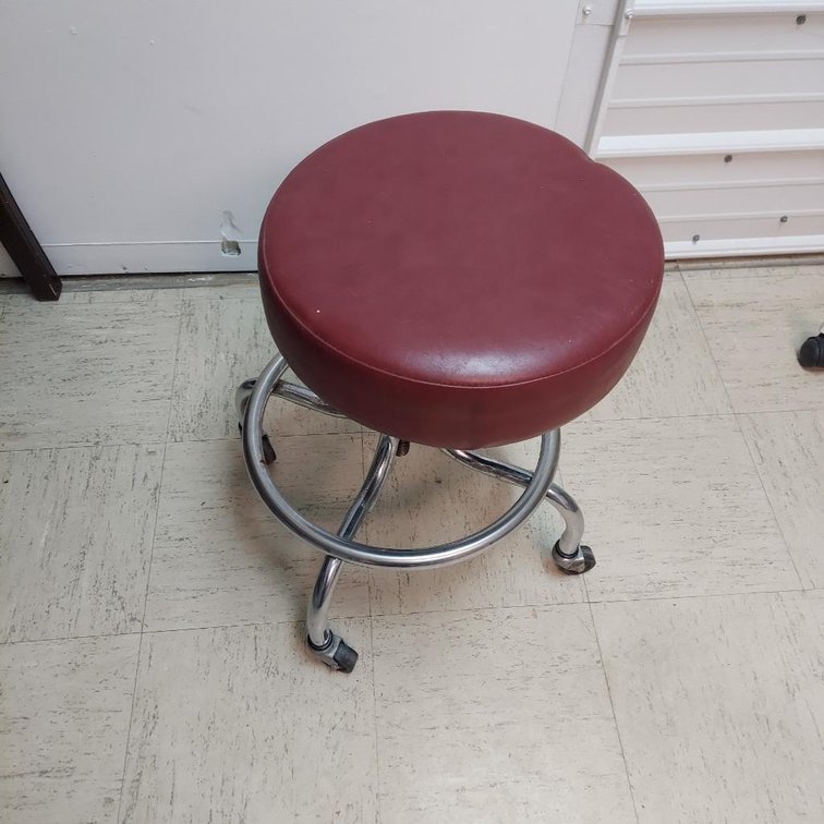 Red stool