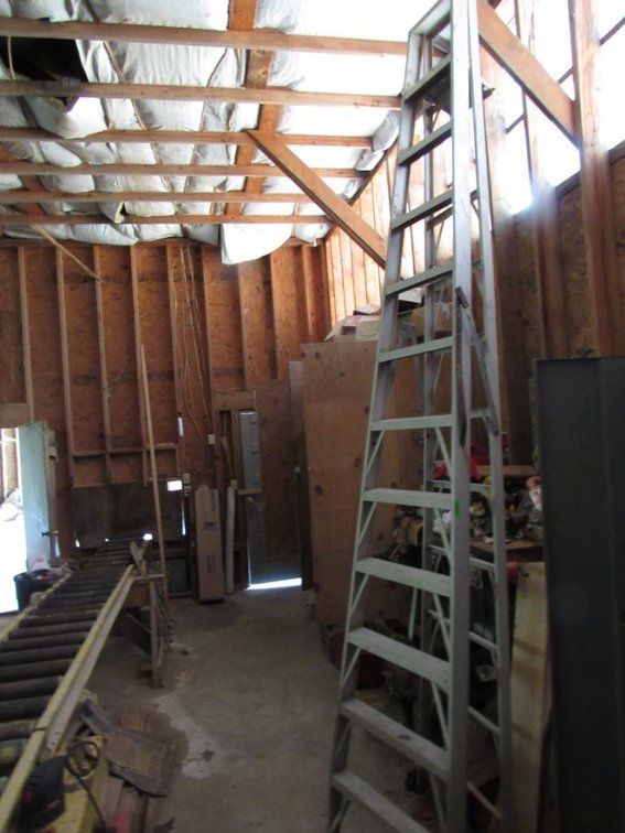 Aluminum Step Ladder Approximately 10ft