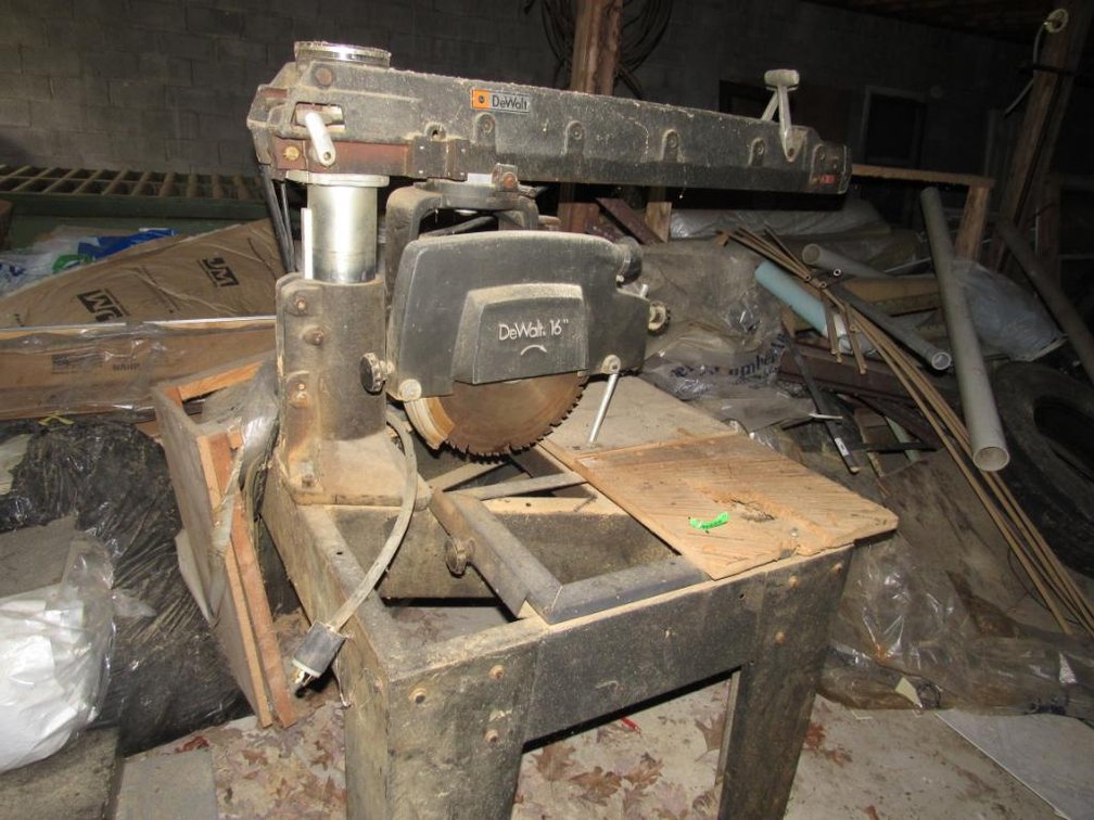 Dewalt 16" Radial Arm Saw