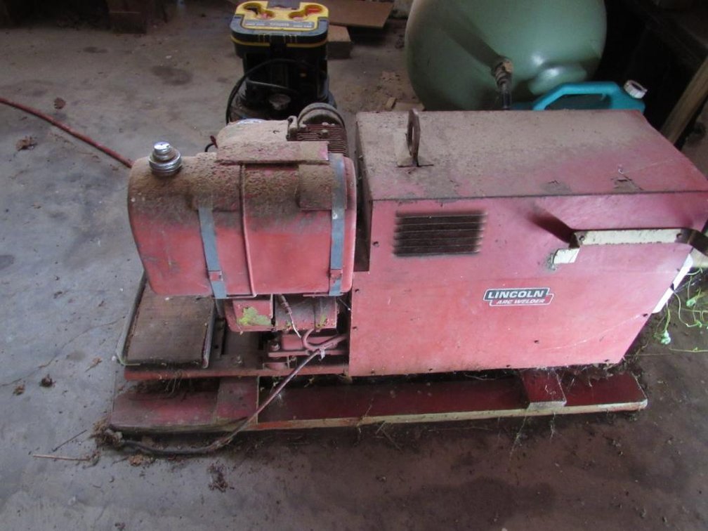 Lincoln Arch Welder Gasoline Powered