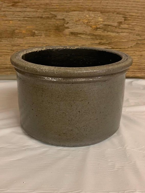 Small gray crock