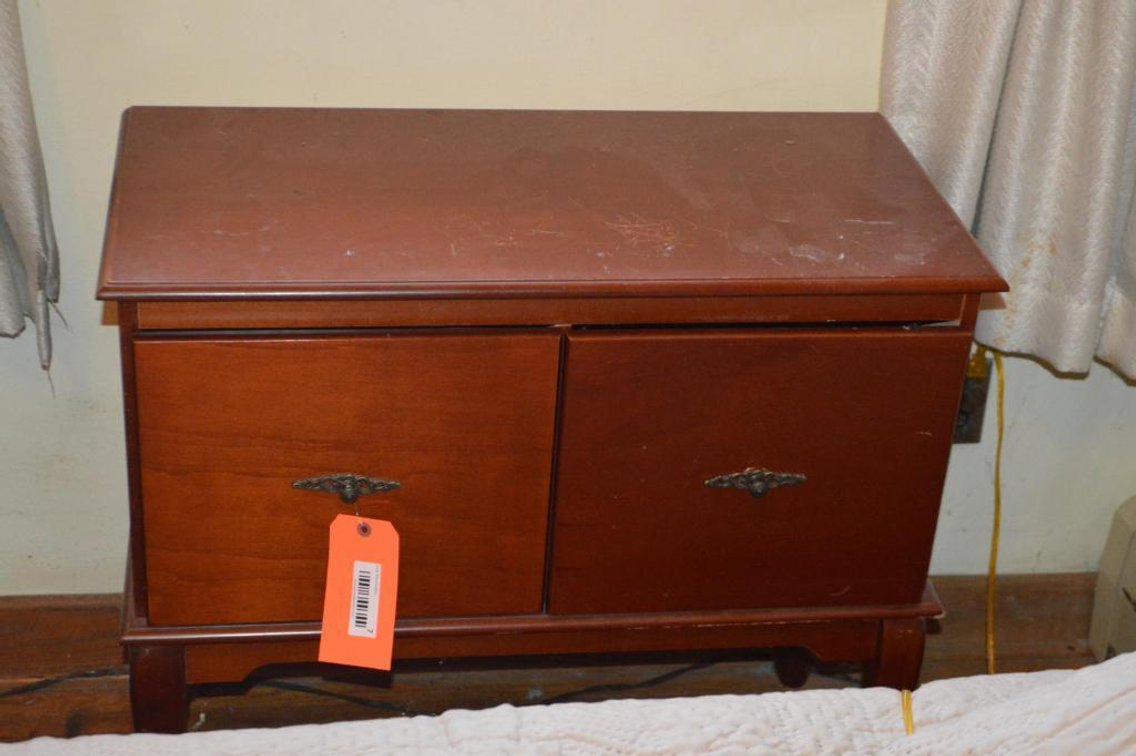 2-Drawer end table