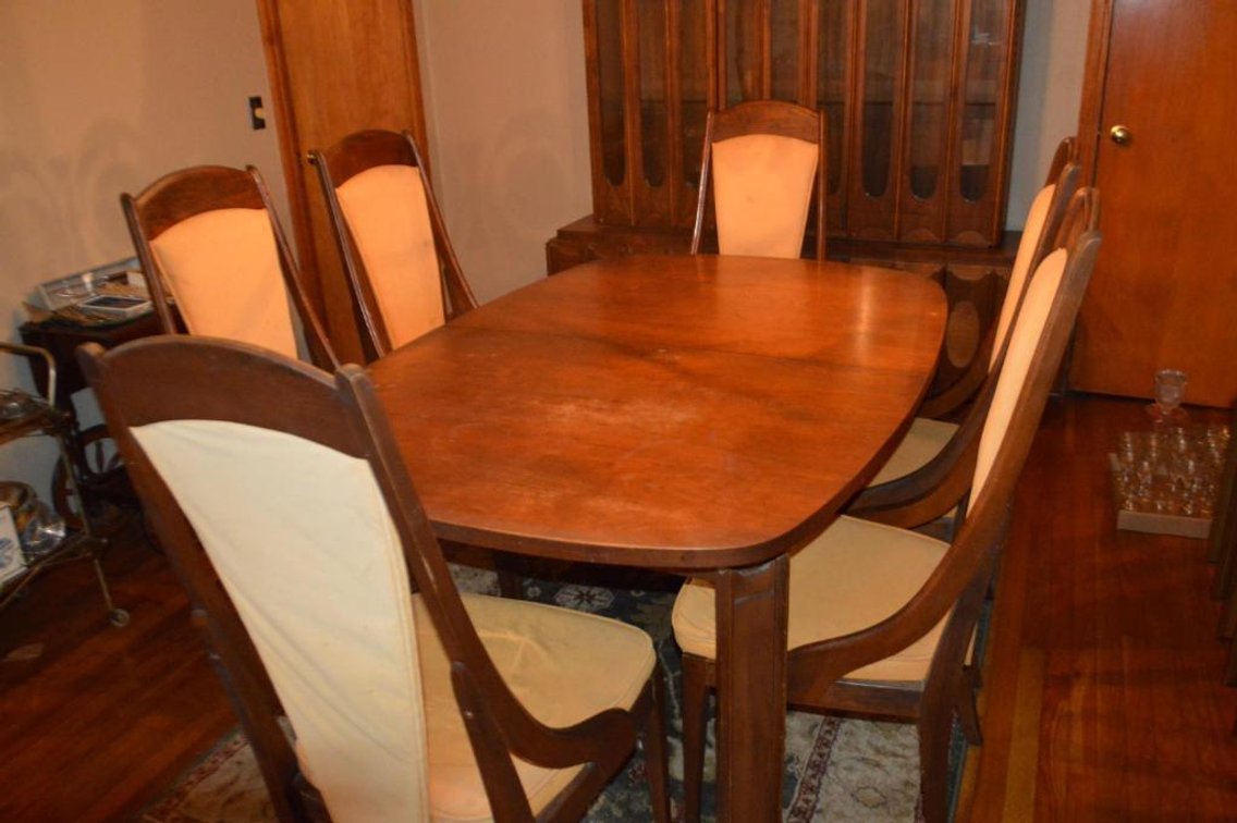 Dinette table & chairs