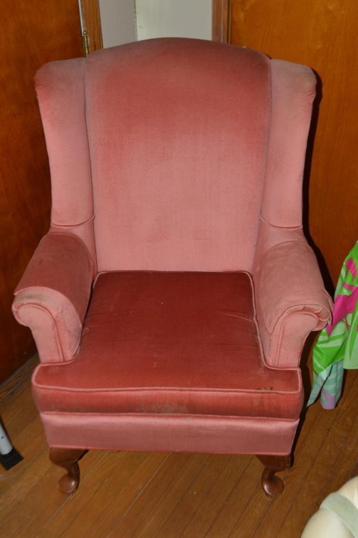 Wing back arm chair