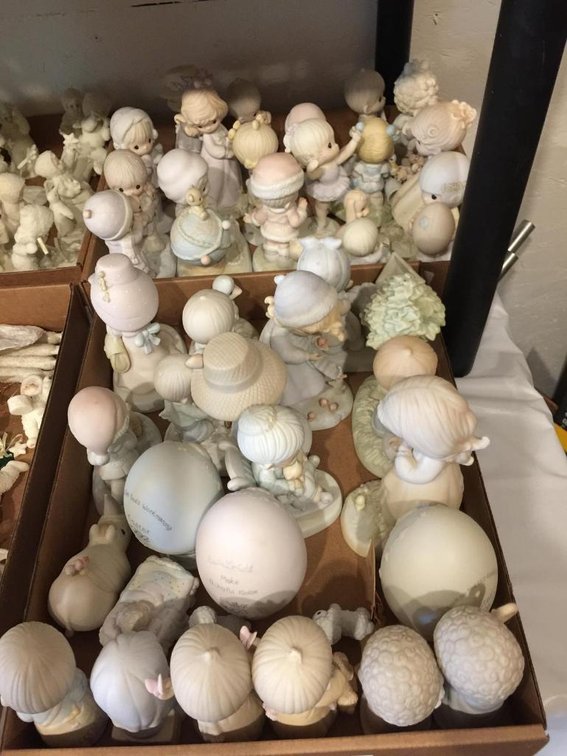 Two lots of Precious Moments figurines