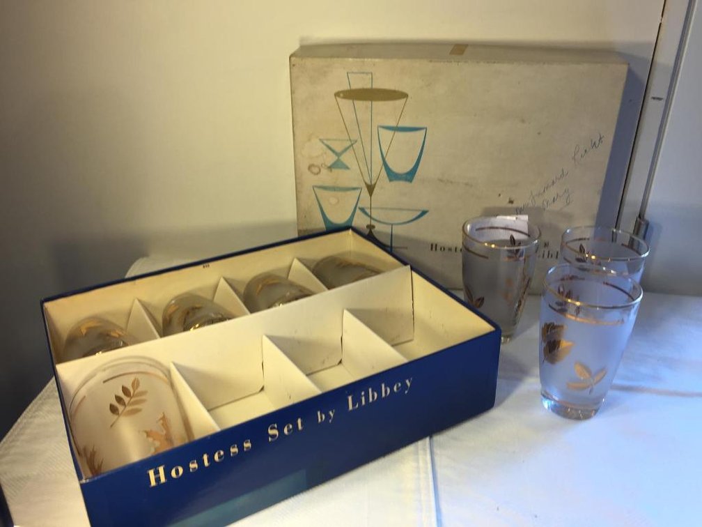 Vintage Libby glass Hostess set gold leaf pattern unused in original box