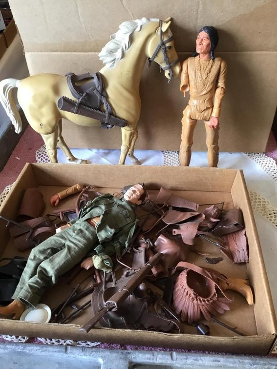 MARX Best of the West figures and accessories, figures have some broken pieces