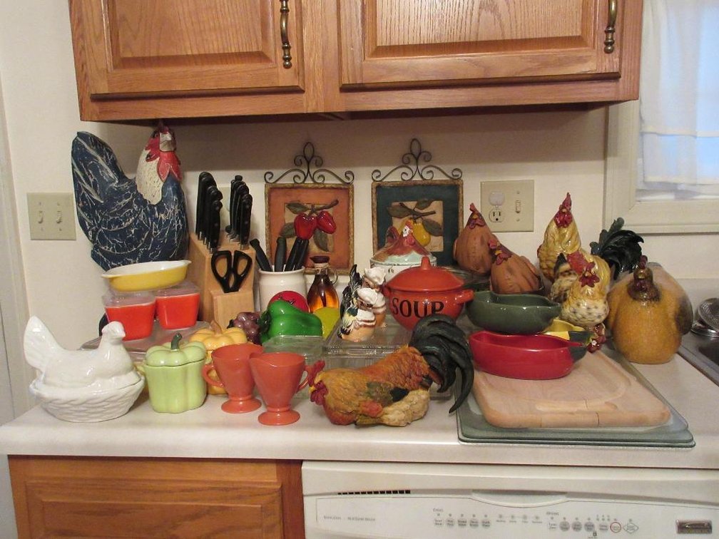 Pyrex cookware, Anchor Hocking glasses and decorative items