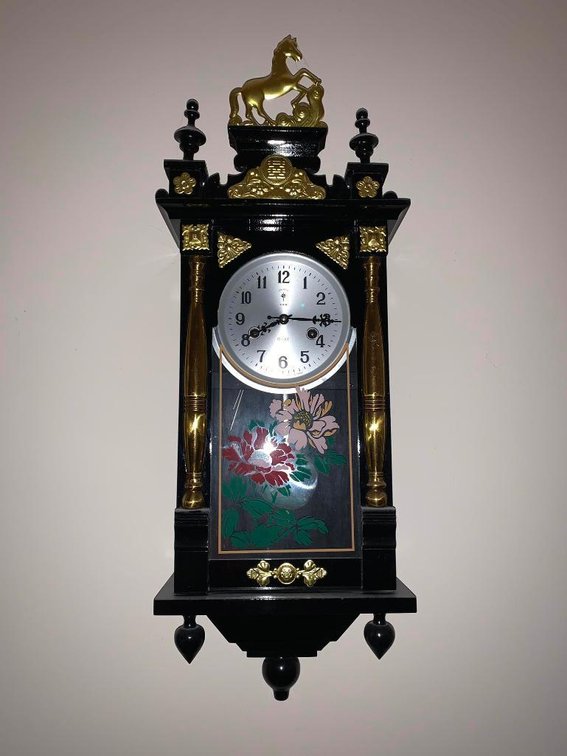 Ornate 15-day clock