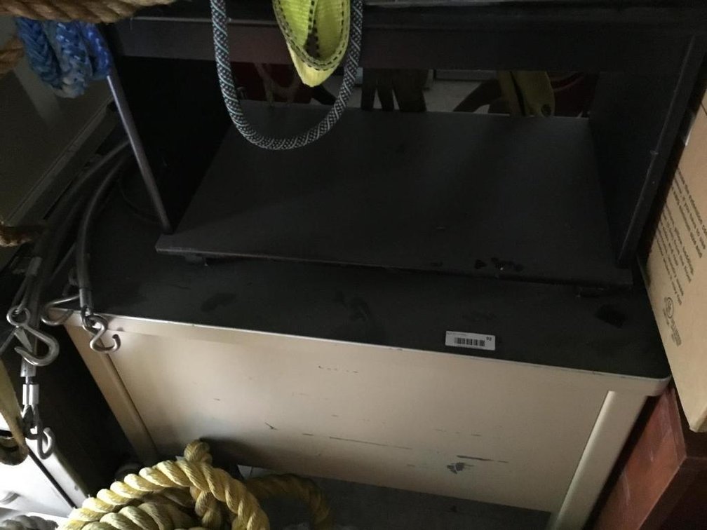 Rolling side stand and metal desk