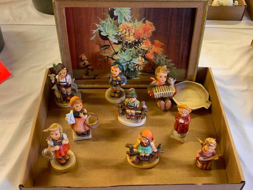 Collection of Hummels