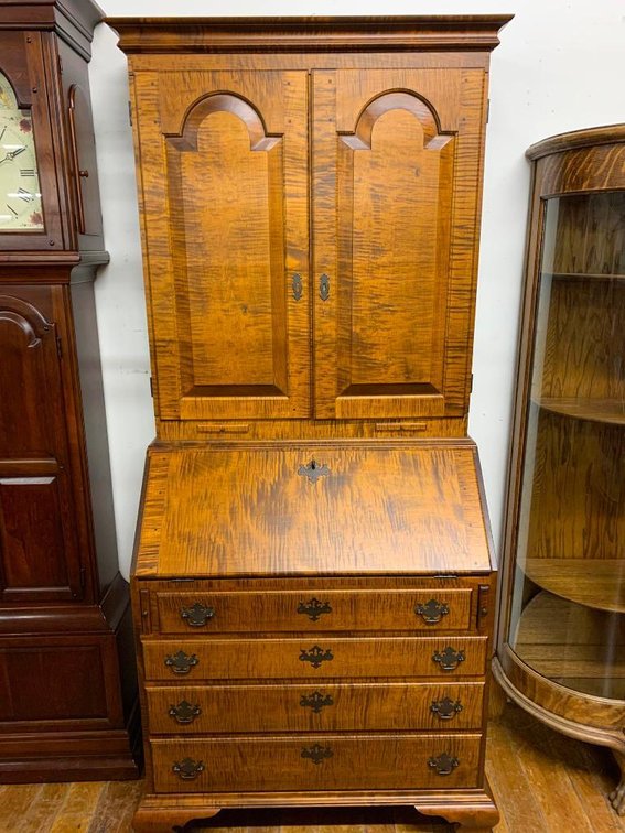 Dimes secretary w/ drop leaf & key