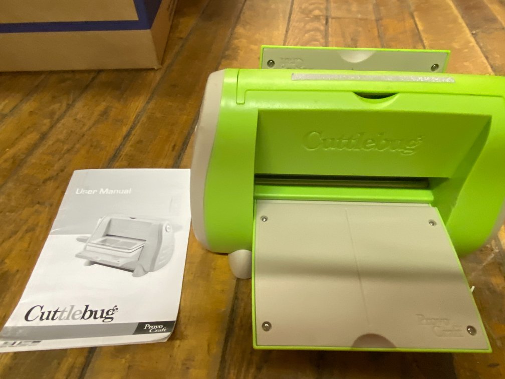 Cuttlebug Provo Craft w/ spacer
