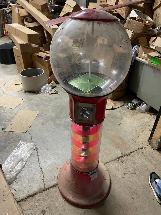 Gumball machine