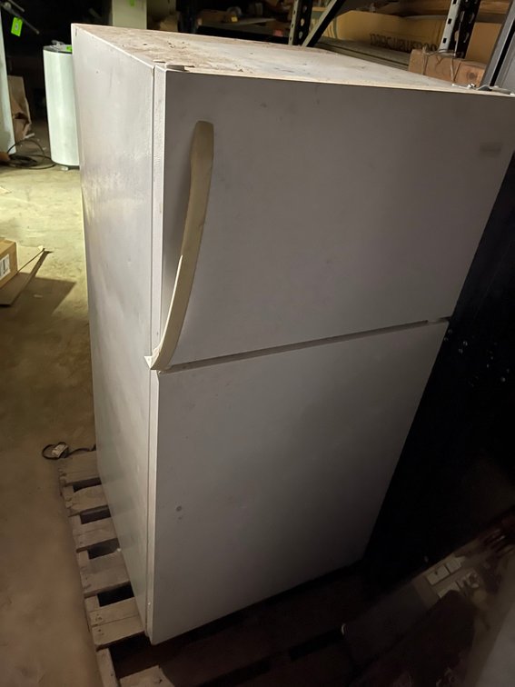 Refrigerator