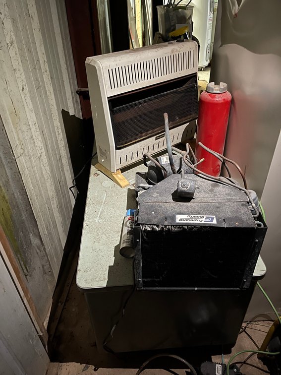 Cabinet/contents