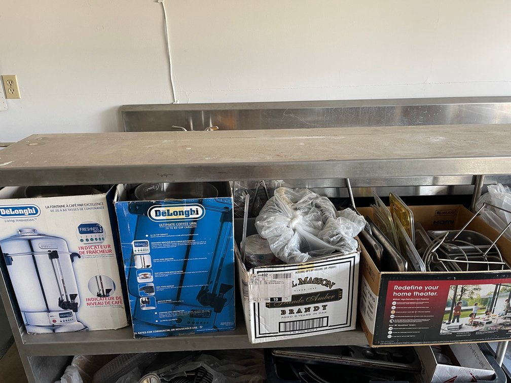 Upper contents of shelf