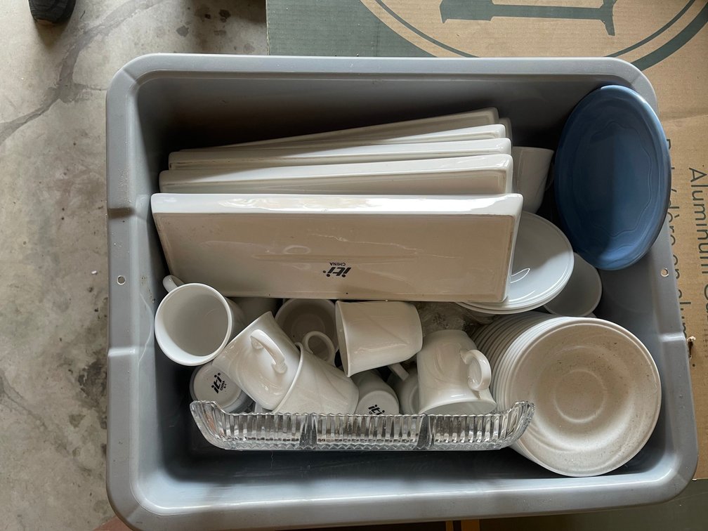 Dishware