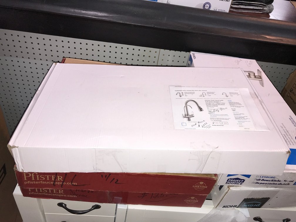 Kitchen Sink Faucet with Pull Down Sprayer