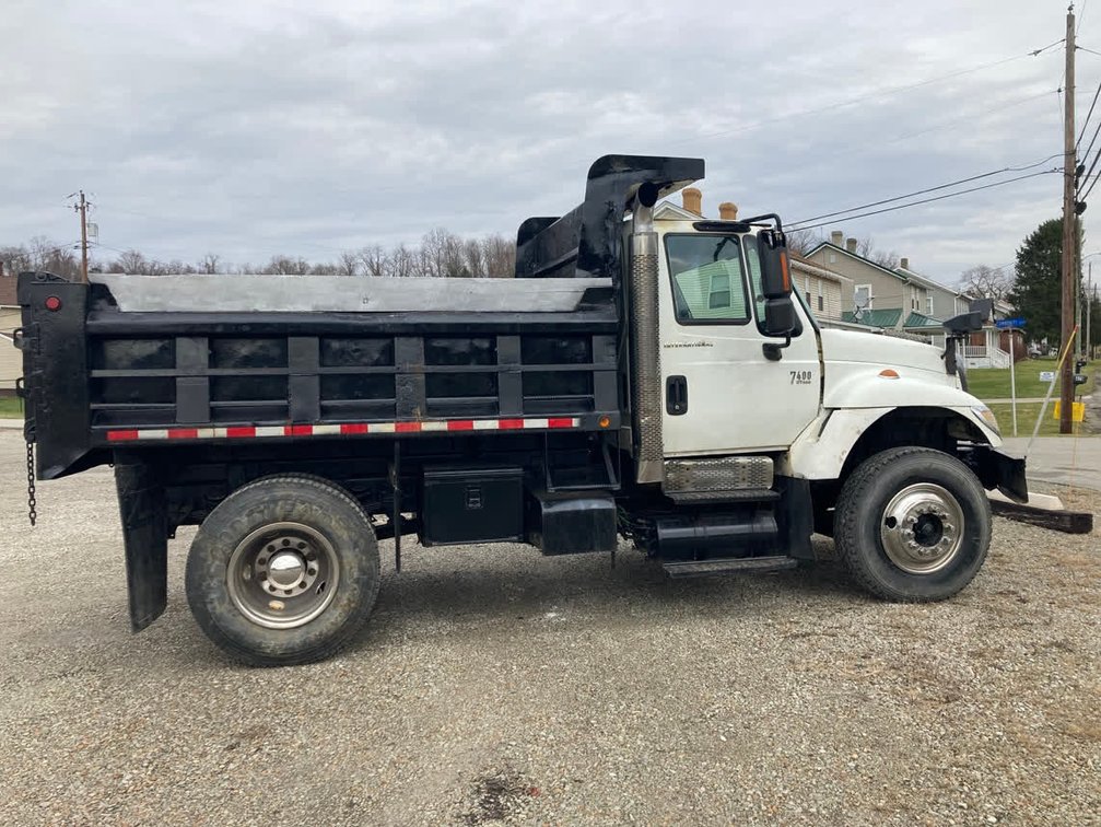 2004 International Dump Truck