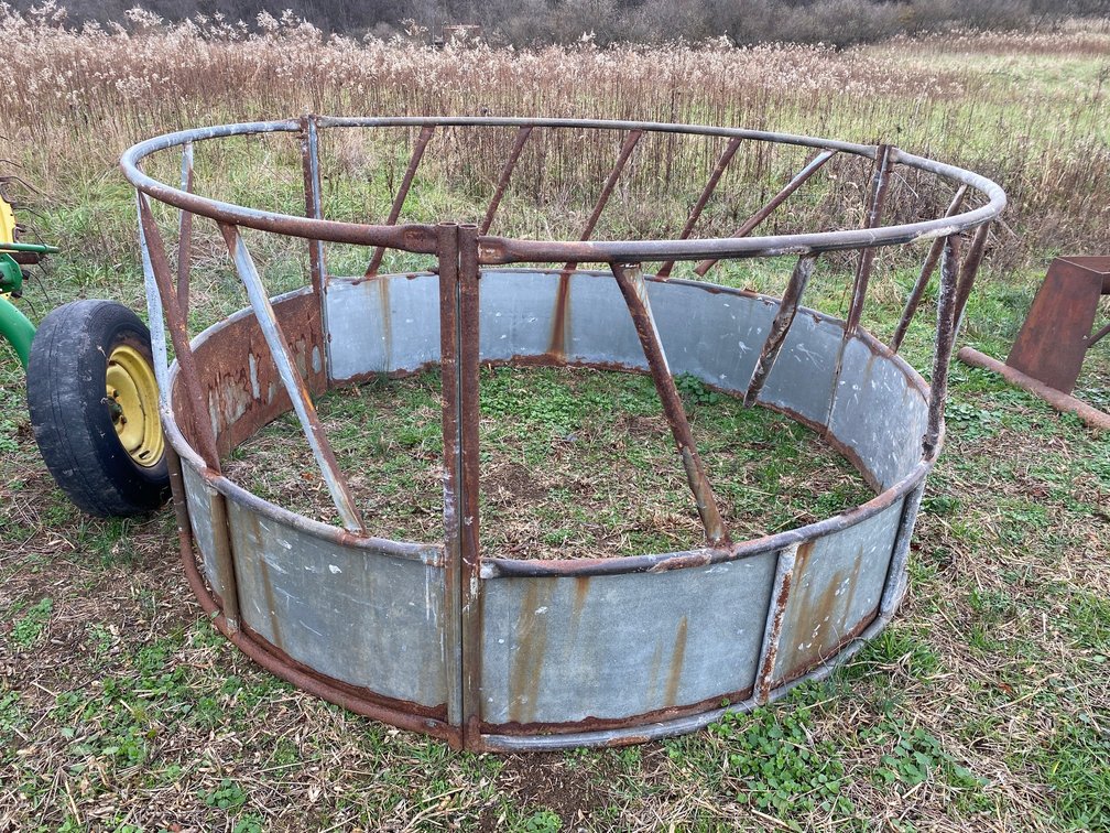 Cattle Hay Feeder