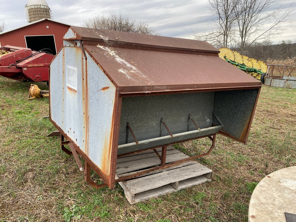 Ag Star Live Stock Feeder