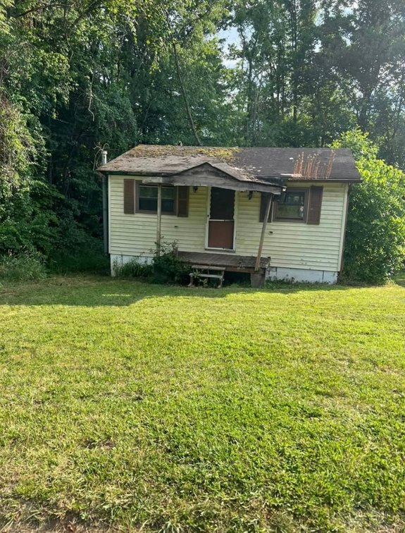 Image for SOLD $10,010 - 2 Bedroom Project Home in Beckley Selling to the Highest Bidder