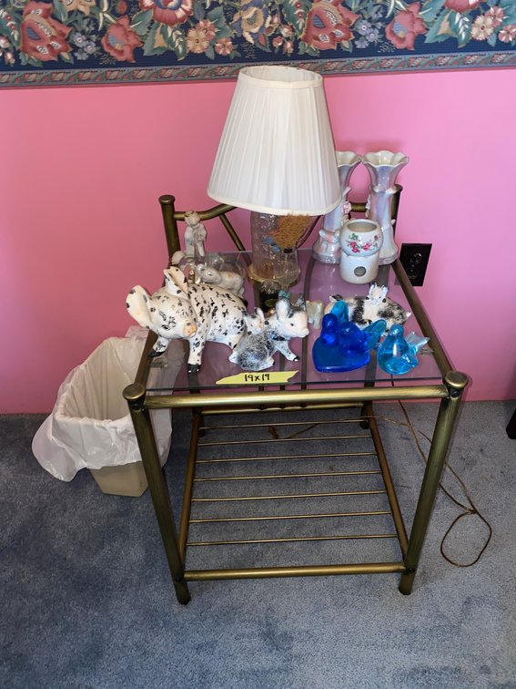 Small glass top table w/ lamp, blue glass birds marked 1991, vases