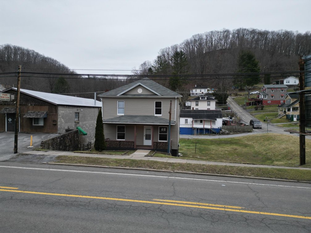 Image for SOLD $143,000 - Move-in Ready 3 Bedroom in Bluefield