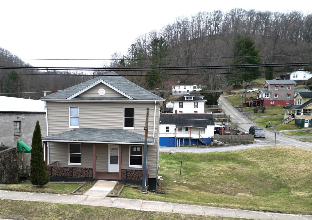 Image for SOLD $143,000 - Move-in Ready 3 Bedroom in Bluefield