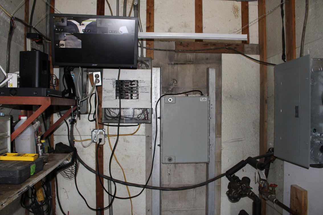 Image for SOLD $33,000 - Fully Functional 2-Bay Car Wash in a Great Location