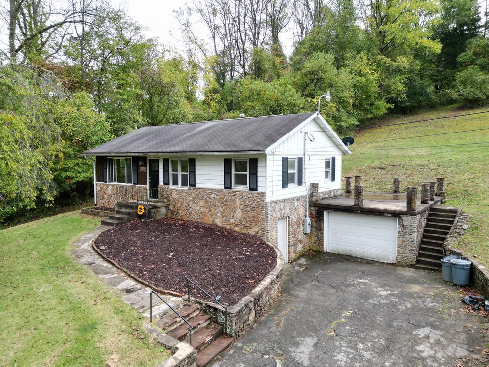 Image for SOLD $89,100 - 3 Bedroom on 1.8 Acres in Fairmont