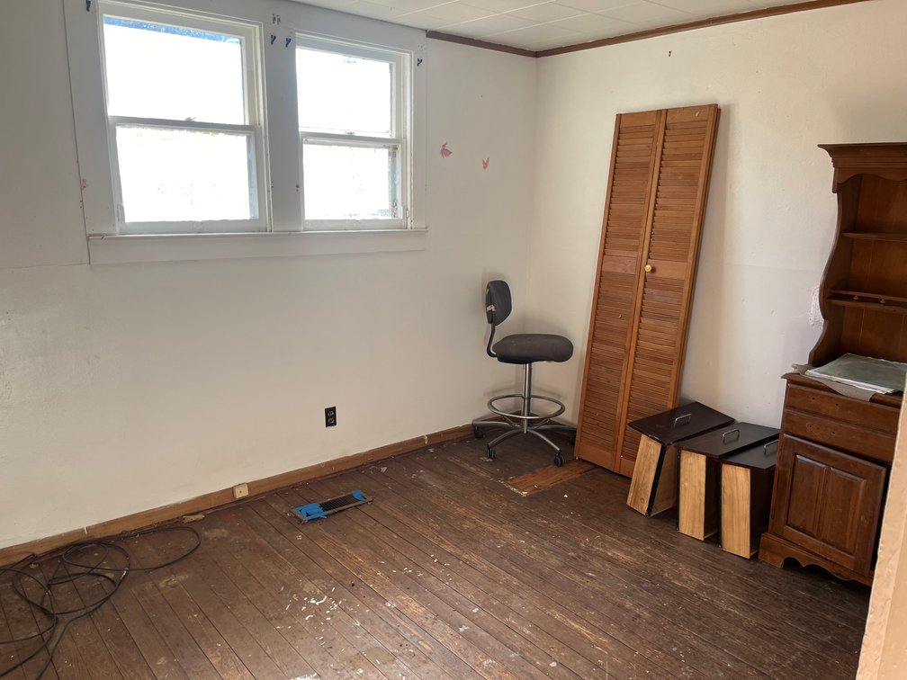 Image for SOLD - 2 Bedroom in Charleston Selling to the Highest Bidder