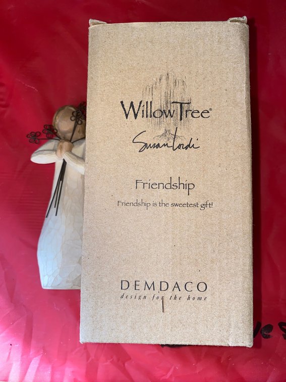 Willow Tree friendship carved figurine