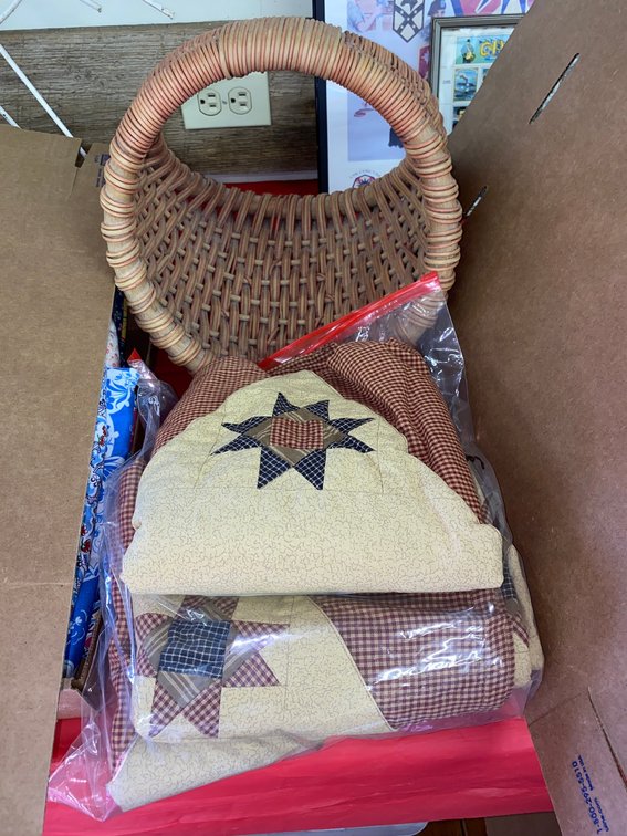 Basket and primitive country farmhouse valances