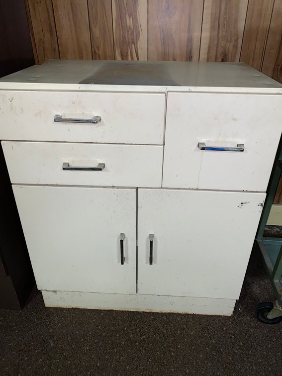 Metal cabinet