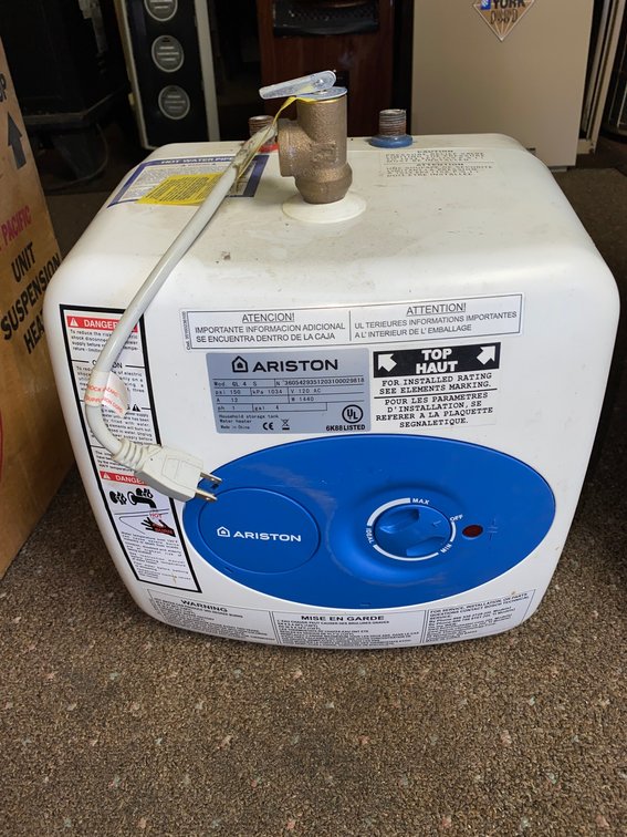 Hot water heater
