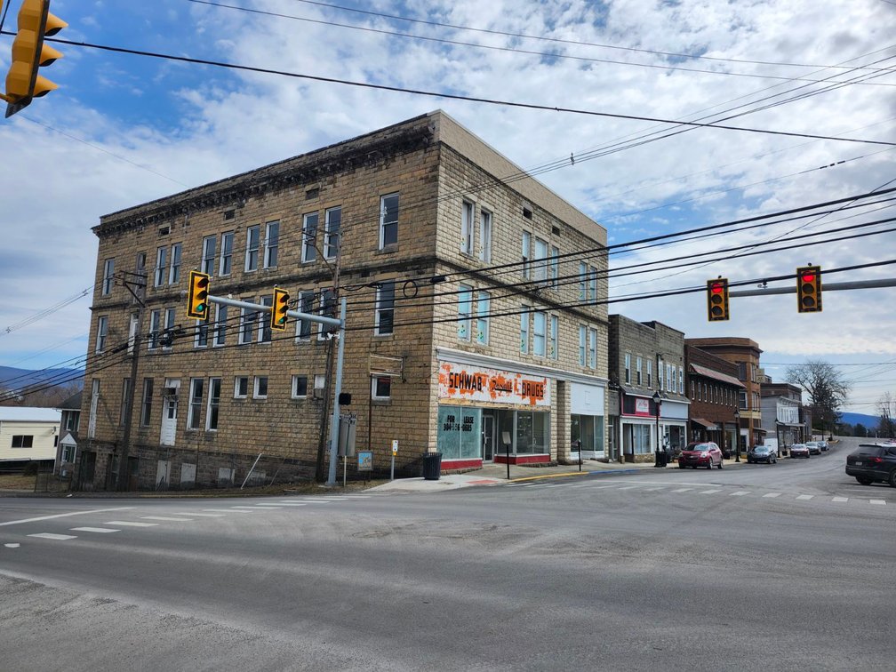 Image for SOLD $34,650 - Versatile Commercial Building in Kingwood Selling to the Highest Bidder