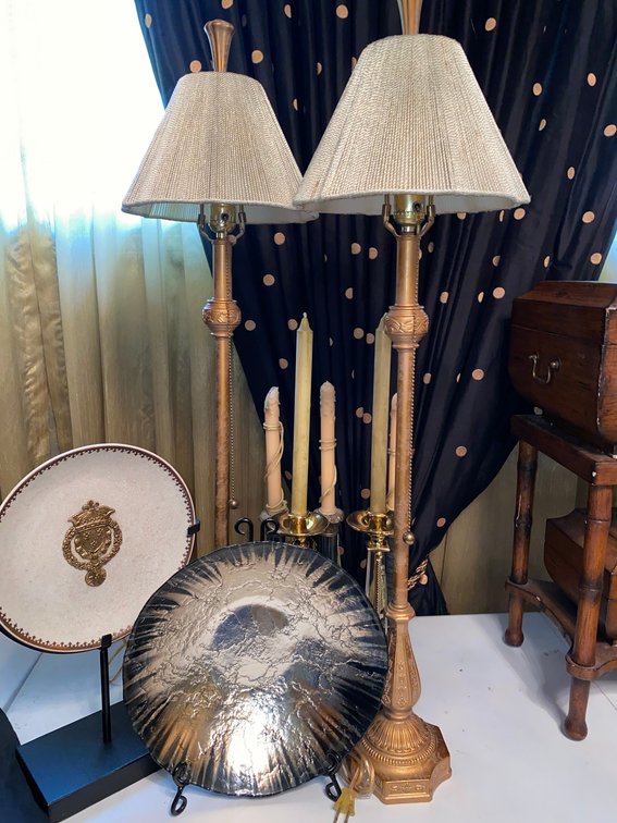 Contemporary lamp with gold base, gold Charger, mirror, brass and glass candlesticks