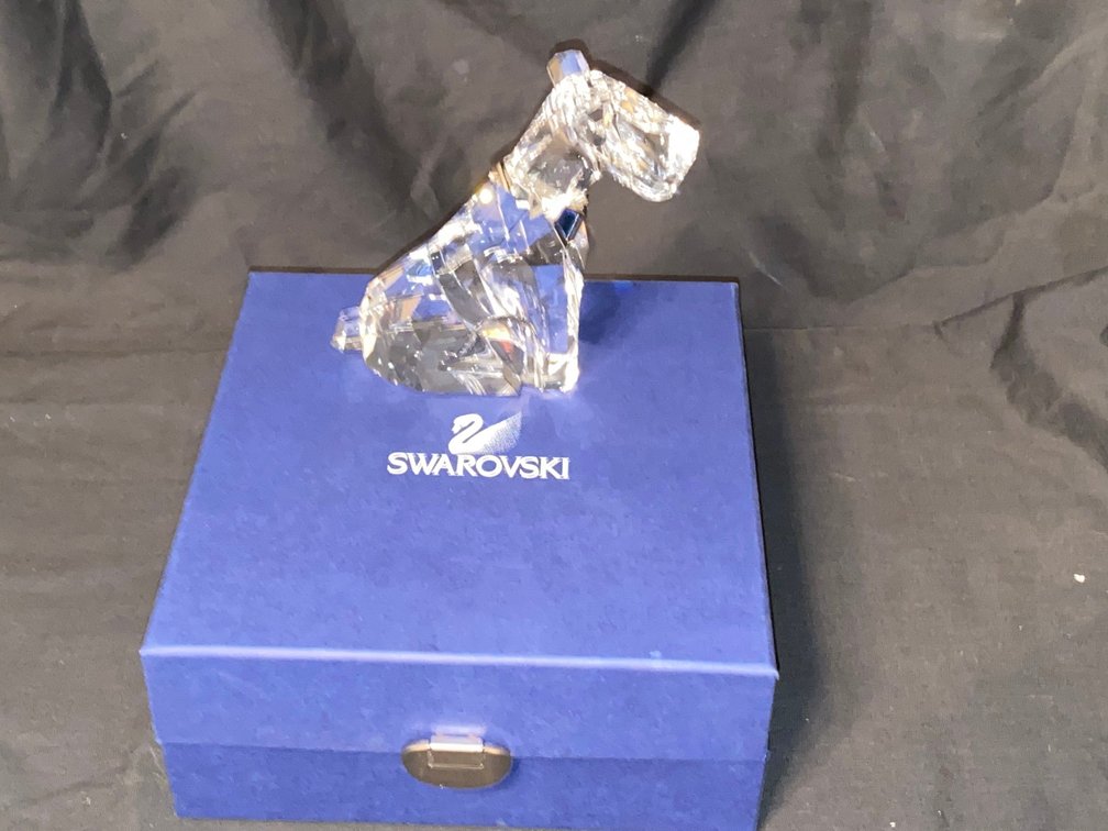 Swarovski dog