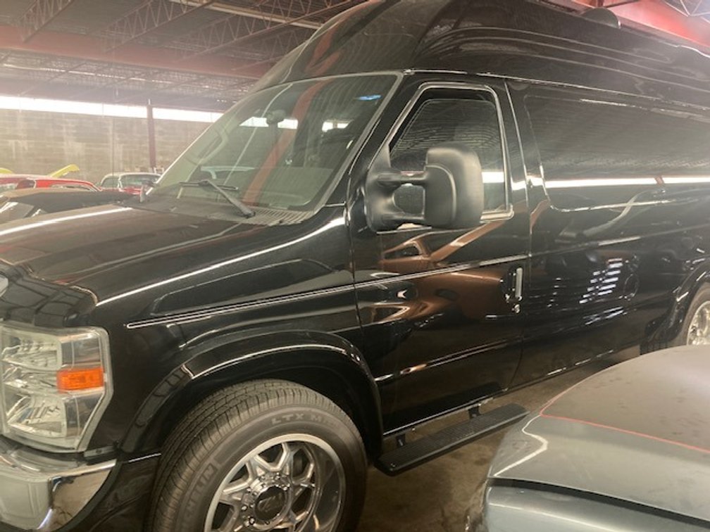 2012 Ford 1Ton Custom Van